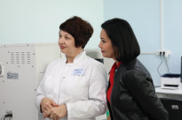 12.09.2024 Вручение клеточного анализа CAL- 8000  Областной клинической больнице.